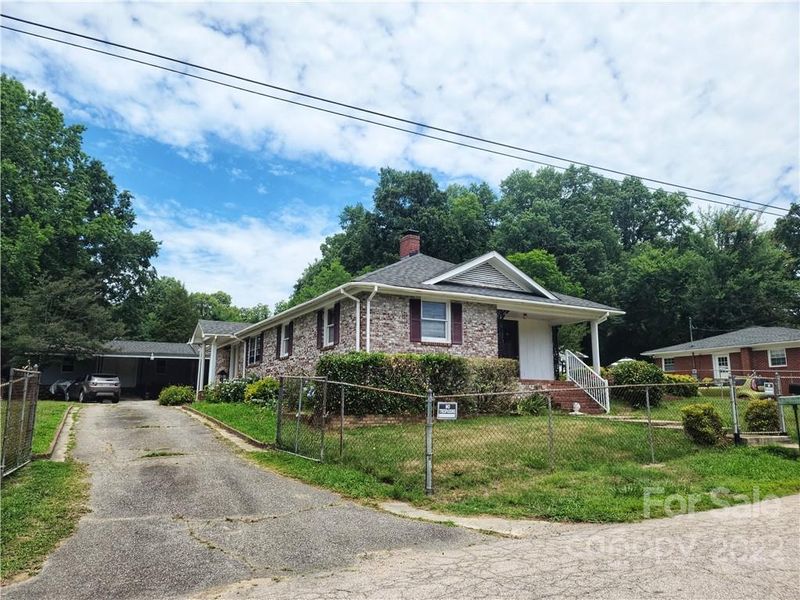 1110 S Juniper St, Kannapolis, NC 28081