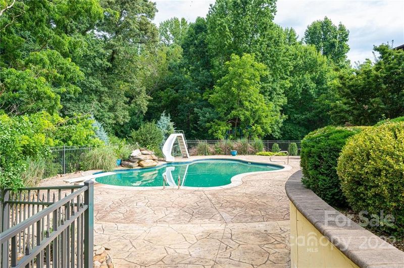 229 Baymount Dr, Statesville, NC 28625