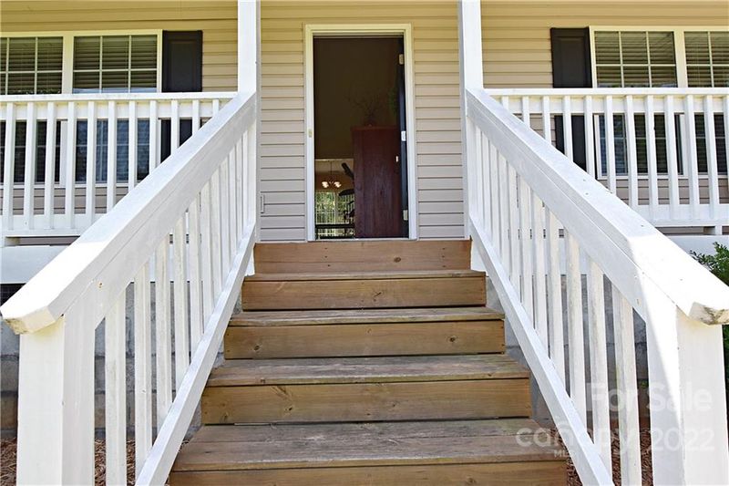 457 Rutledge Dr, Catawba, SC 29704