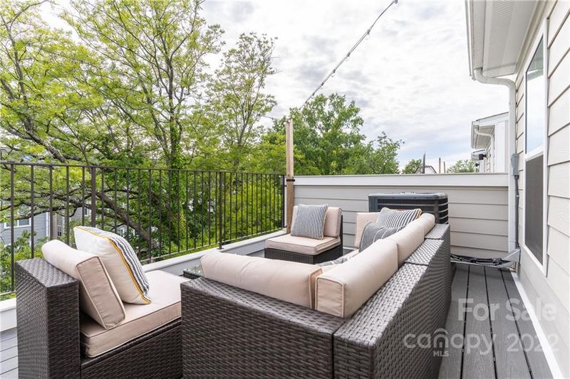 721 Magnolia Mill Ln, Charlotte, NC 28206
