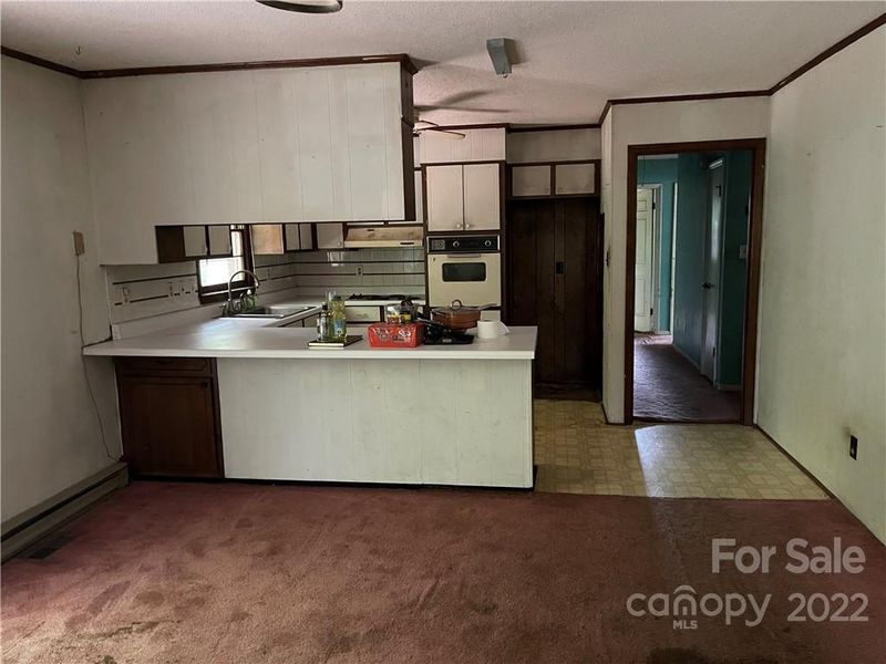 100 Spruce St, Matthews, NC 28104