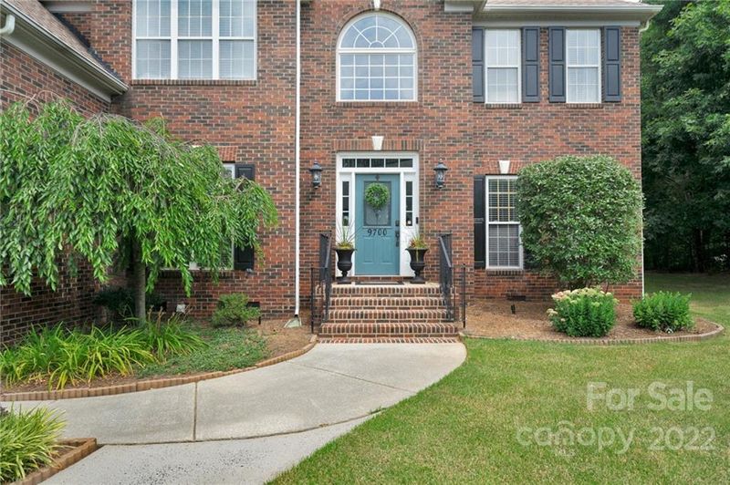 9700 Shadowmere Ln, Matthews, NC 28104