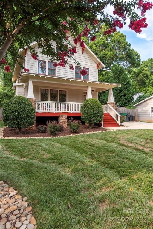 3227 Barnhill Dr, Charlotte, NC 28205
