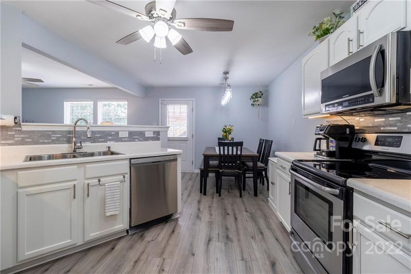 186 Hunter Park Dr, York, SC 29745