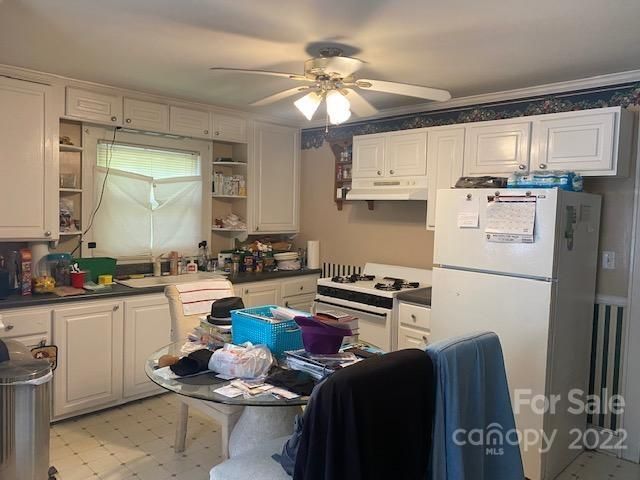 2003 S Main St, Kannapolis, NC 28081