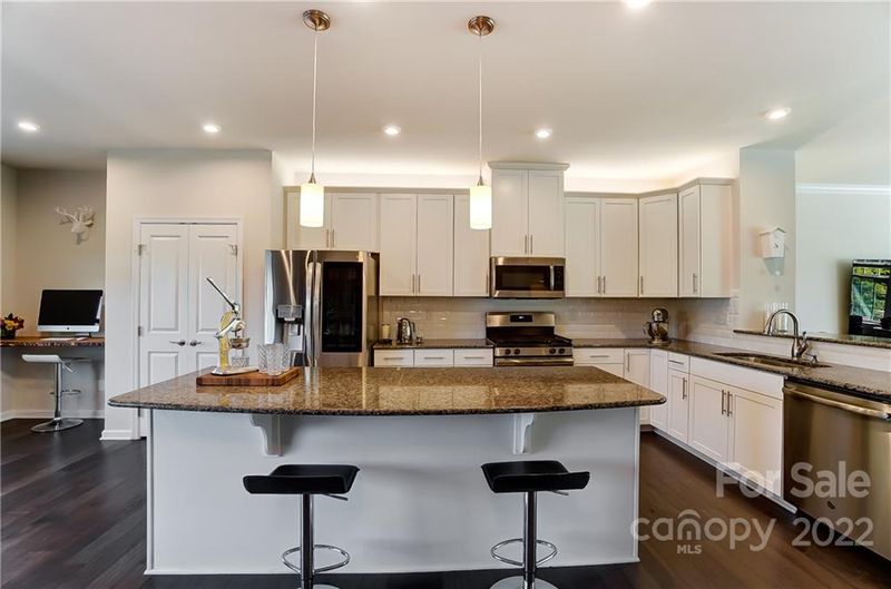 3754 Speer Blvd, Charlotte, NC 28217