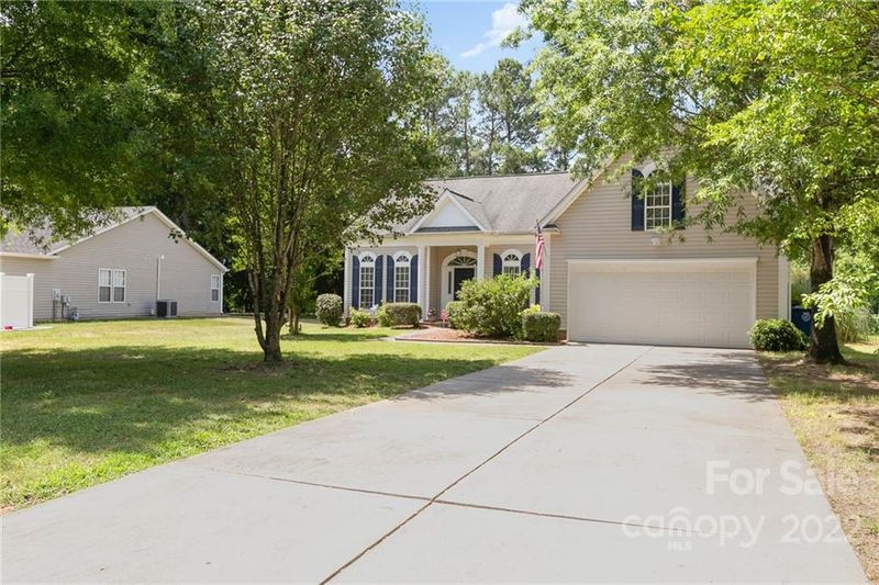 1012 Kerry Greens Dr, Matthews, NC 28104