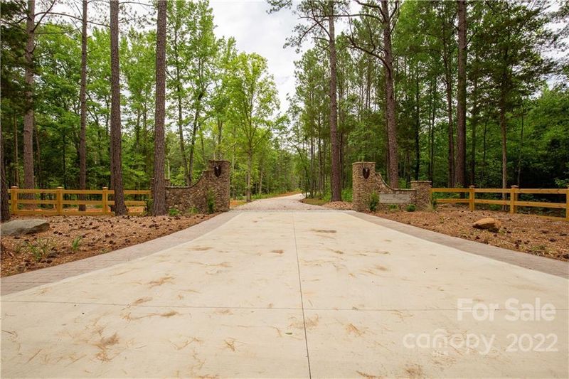1293 Pine Forest Dr #B, Van Wyck, SC 29720