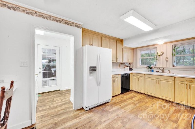 196 Neal Creek Rd, Blacksburg, SC 29702