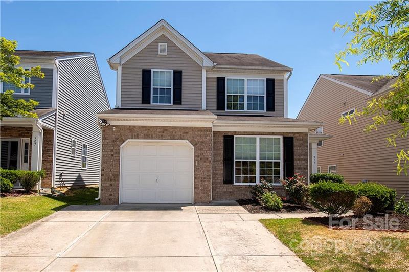 911 Old Forester Ln, Charlotte, NC 28214