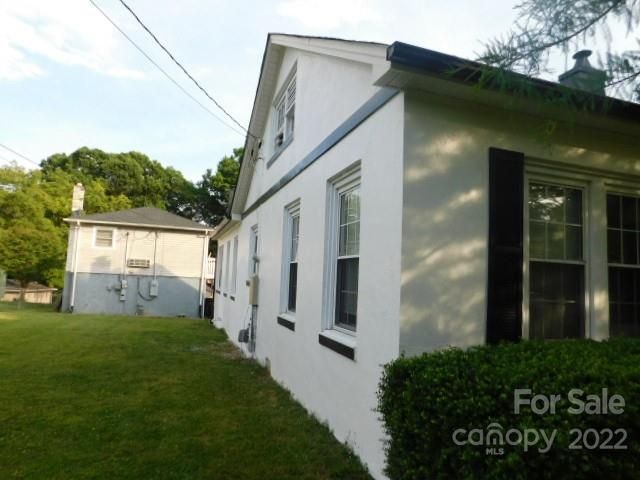 523 Bonview Ave, Lincolnton, NC 28092