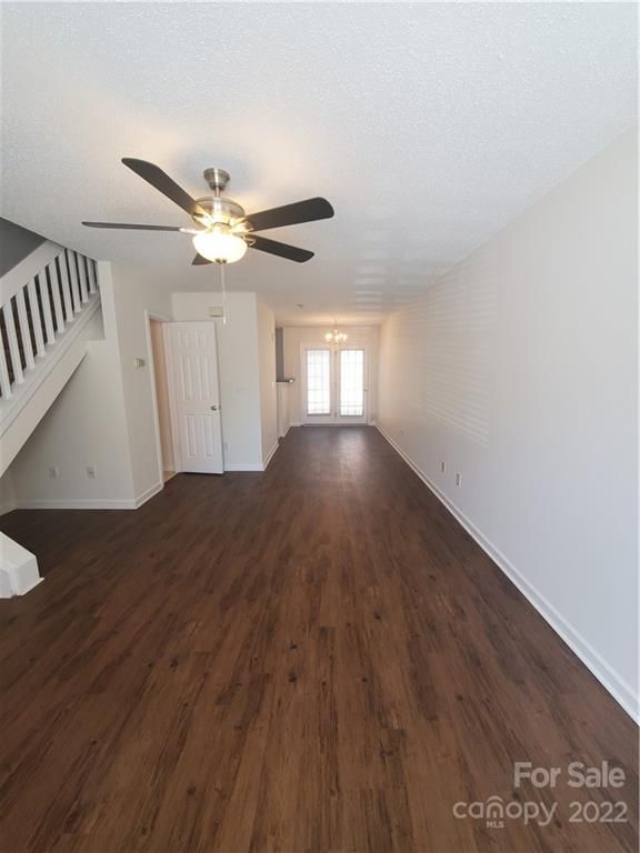 1810 Birch Heights Ct, Charlotte, NC 28213