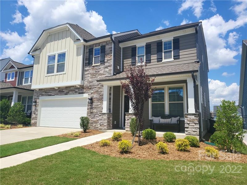 524 Red Wolf Ln, Clover, SC 29710