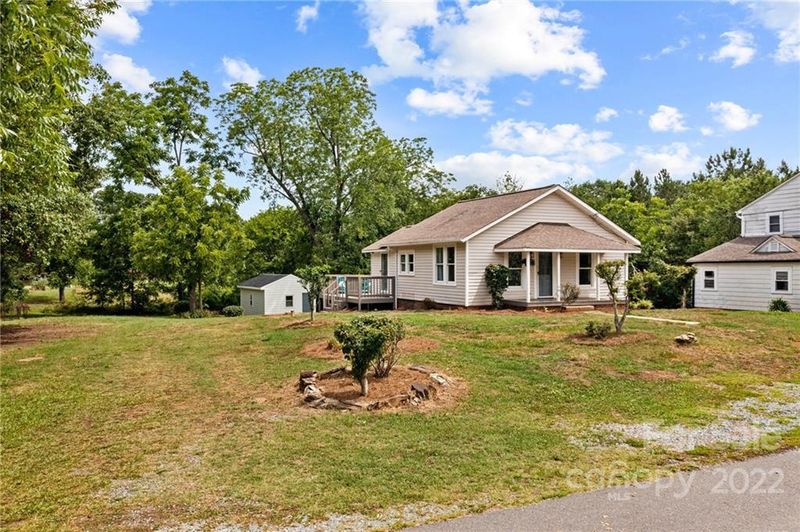 4371 Creek Ave, Midland, NC 28107