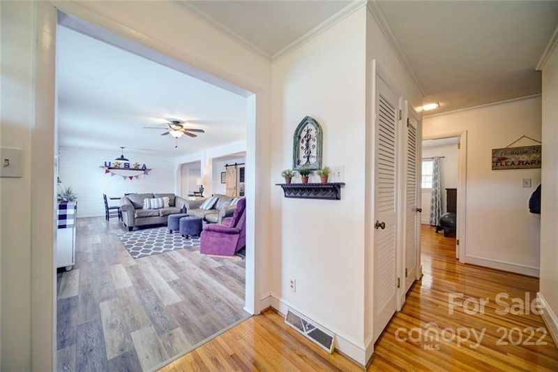 207 Madison Dr, Mount Holly, NC 28120