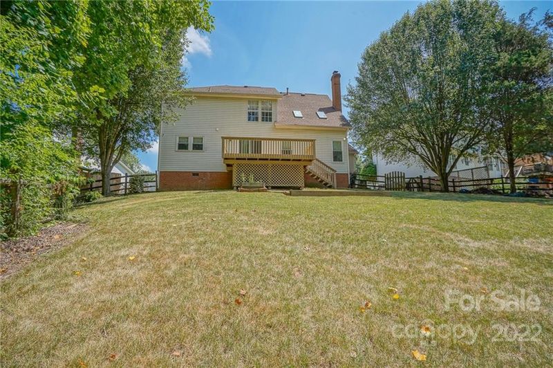 8917 Steinbeck Ct, Charlotte, NC 28216