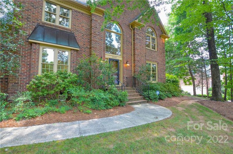 1240 Sydney Dr, Charlotte, NC 28270