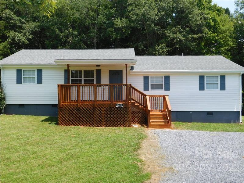 1016 Welch Dr, Dallas, NC 28034