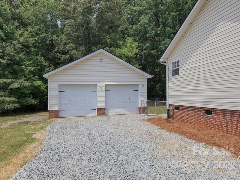 630 Brevard Place Rd, Iron Station, NC 28080