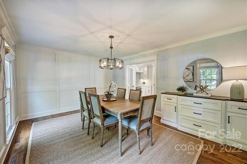 5014 Lansing Dr, Charlotte, NC 28270