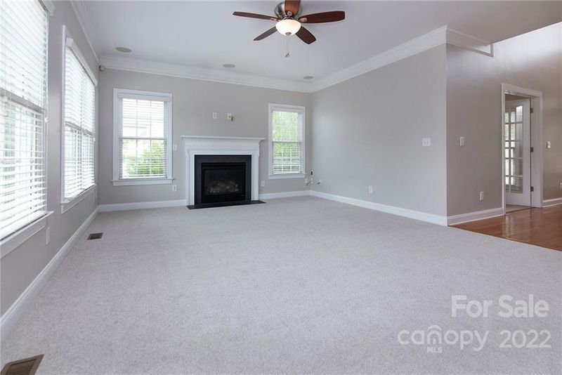 9850 Legolas Ln, Charlotte, NC 28269