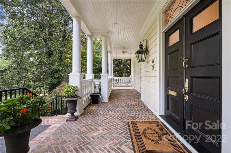 1300 Queens Rd W, Charlotte, NC 28207
