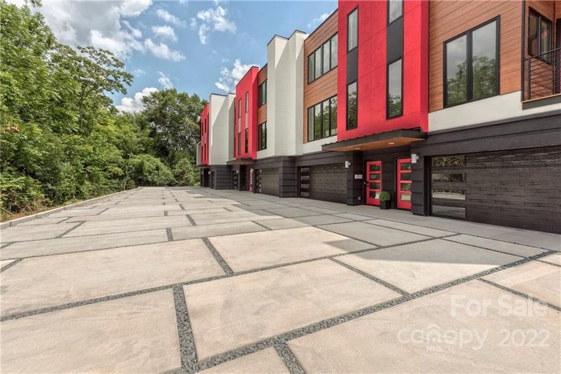 2716 N Davidson St, Charlotte, NC 28205