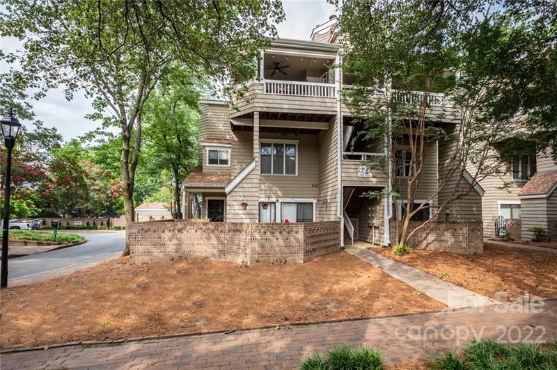 427 8th St #101, Charlotte, NC 28202