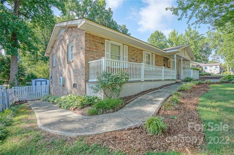 4034 Lubbock Pl, Charlotte, NC 28215