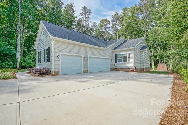 9923 Rio St, Huntersville, NC 28078