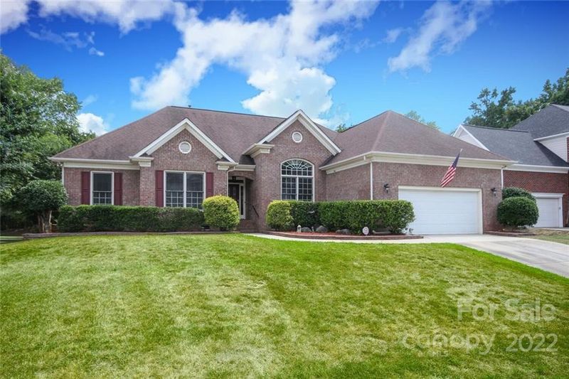 12330 Oakbriar Ln, Charlotte, NC 28273