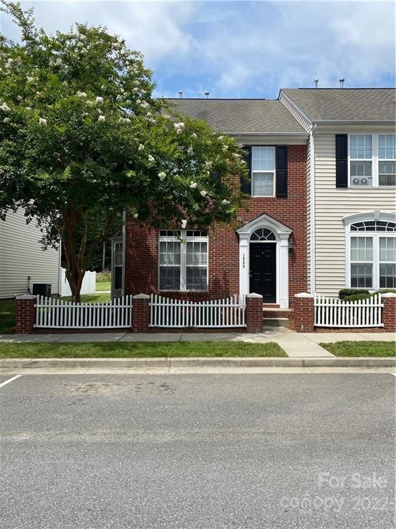 1639 Chamberside Dr, Rock Hill, SC 29730