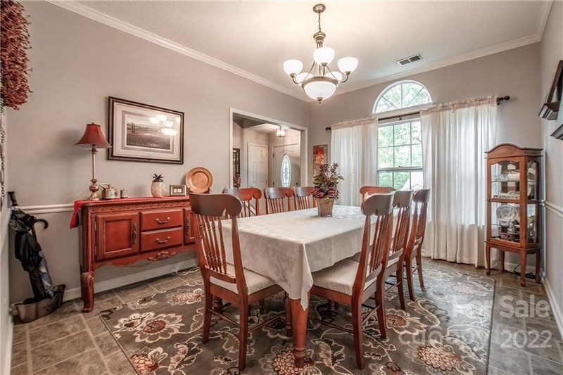 9601 Marshbrooke Rd, Matthews, NC 28105