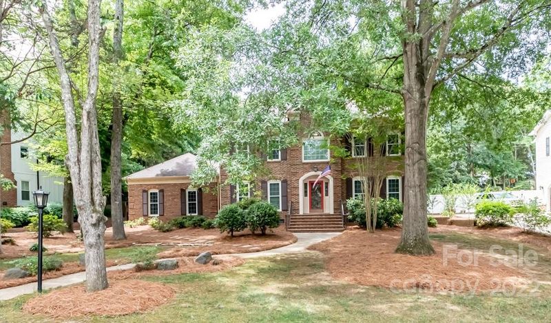 230 Rose Arbor Ln, Matthews, NC 28105