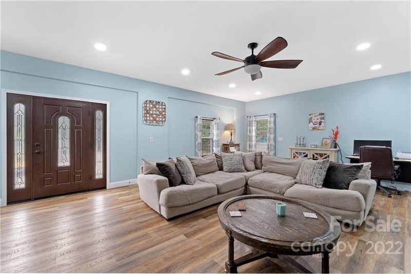 3680 Walling Dr, Newton, NC 28658