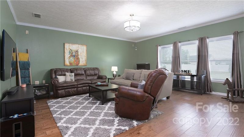 109 Hayden Ct, Mount Holly, NC 28120