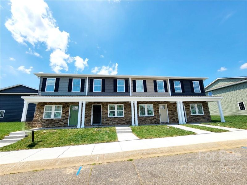 0 Oak Leaf Dr NW #8, Hickory, NC 28601