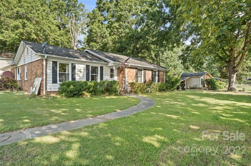 375 Belvedere Dr NW, Concord, NC 28027