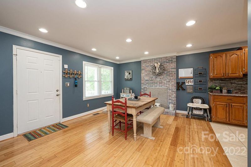 4080 Carlton Dr, Claremont, NC 28610