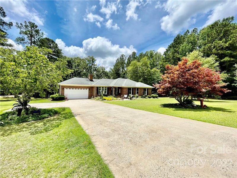 5215 Golf Course Rd, Great Falls, SC 29055