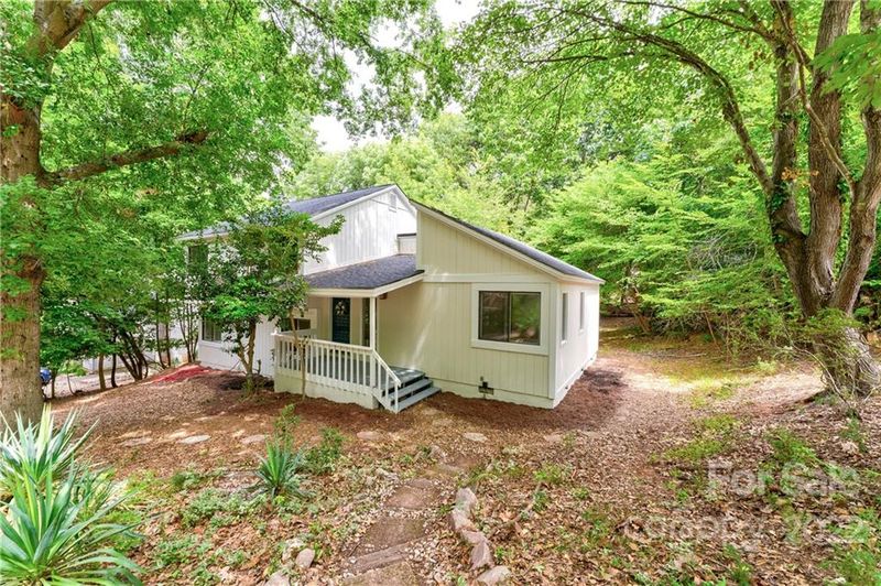 3088 Point Clear Dr, Tega Cay, SC 29708