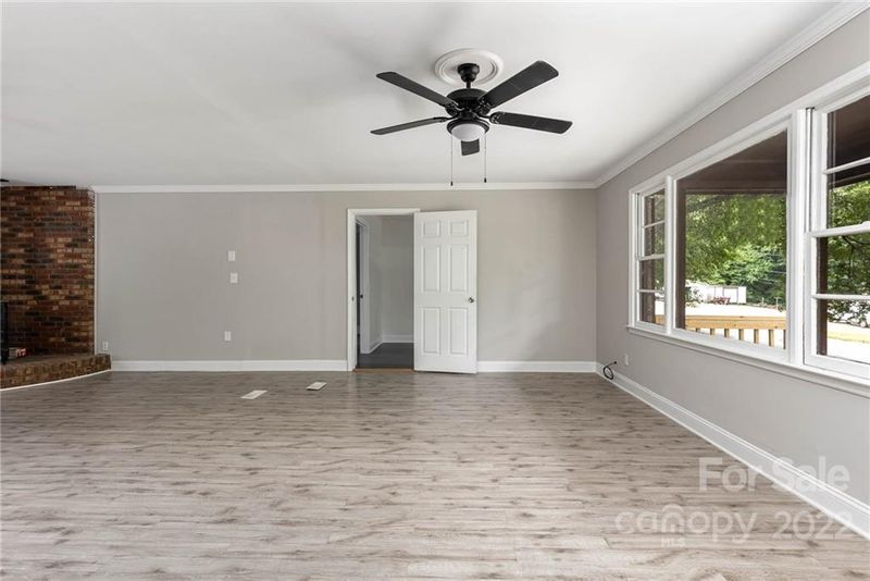 2522 Cove Creek Dr, Gastonia, NC 28056