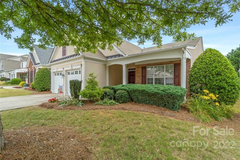 6318 Highland Commons Rd, Charlotte, NC 28269