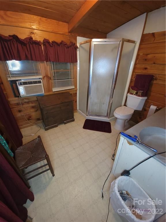358 Mcswain Rd, Blacksburg, SC 29702