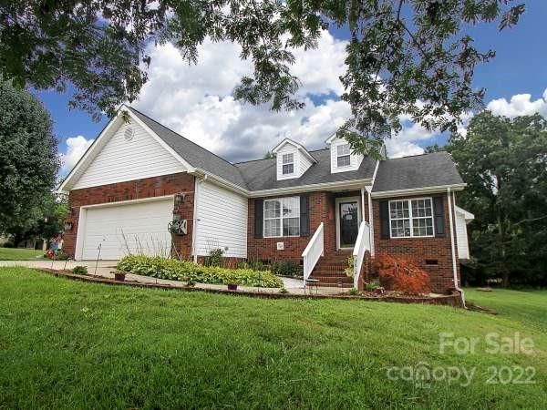 2812 Foxworth Dr, Monroe, NC 28110