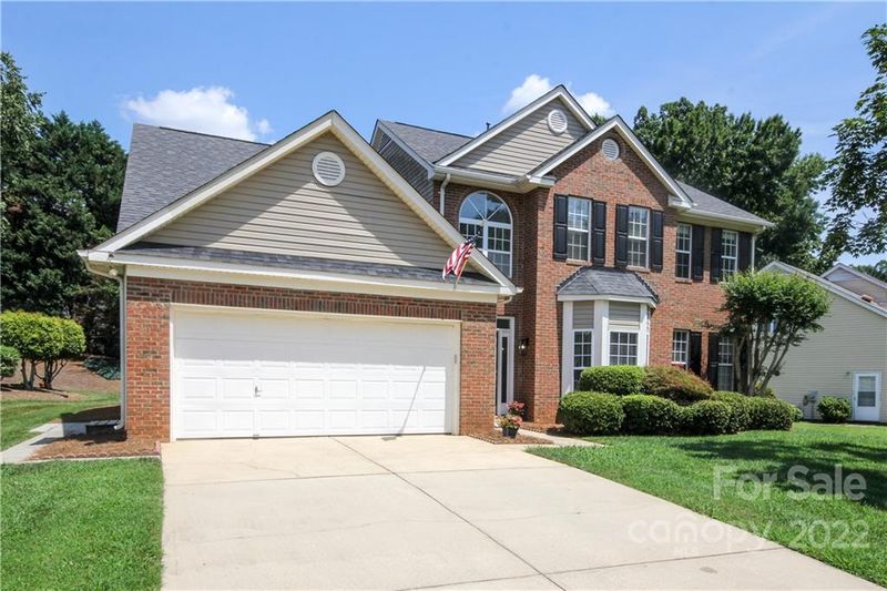 8930 Bryson Bend Dr, Charlotte, NC 28277