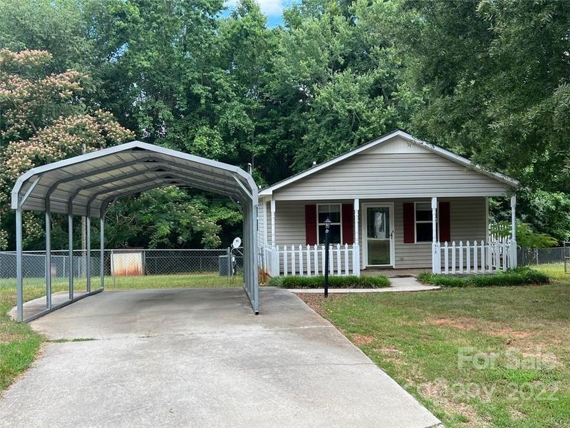 416 W Ballard St, Cherryville, NC 28021