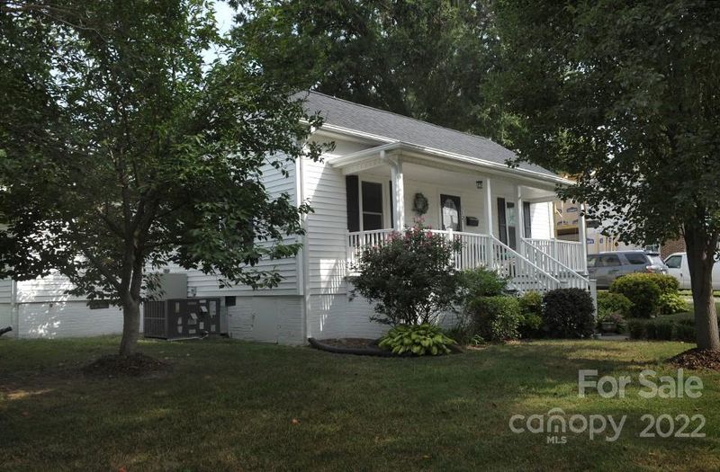 112 S East Ave, Kannapolis, NC 28083