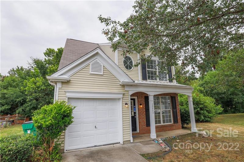 10453 Roundleaf Dr, Charlotte, NC 28213