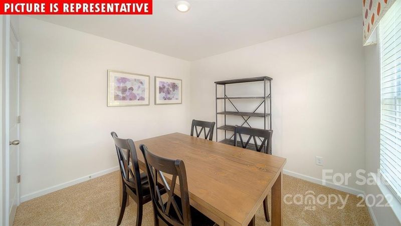 8141 Clairwood Dr, Charlotte, NC 28269